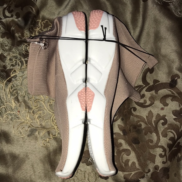 BRAND NEW SOCK SHOES ‼️🖤 - Picture 2 of 5